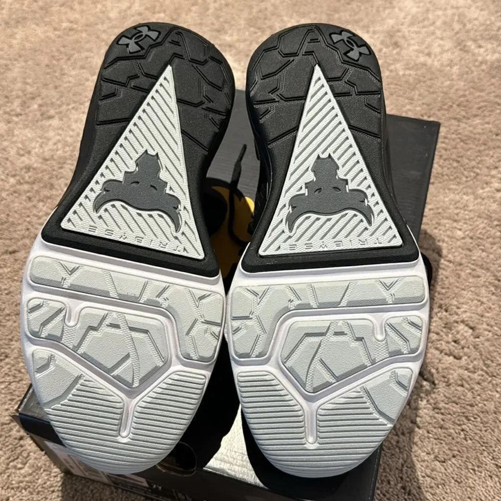 Under Armour project rock size 7 Y GS Project Rock 4 NIB